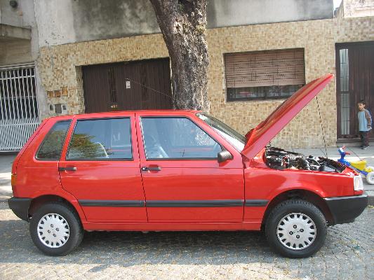 Fiat Uno 1.4 comfort 5p en Pompeya
