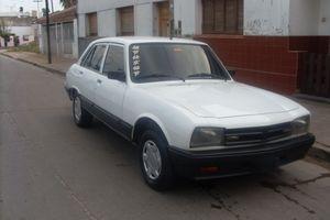 Peugeot 504 xsd a/a diesel en Parque Chacabuco