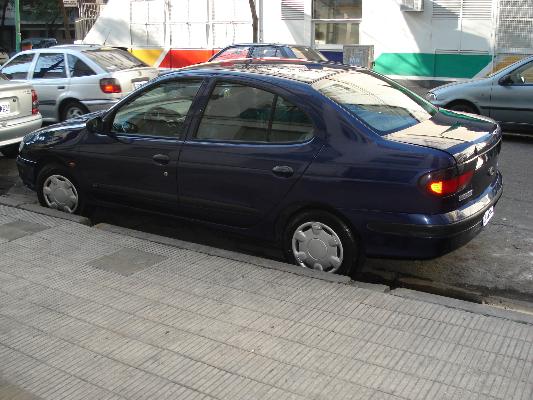 Renault Megane 2.0 rt 4 ptas en Caballito
