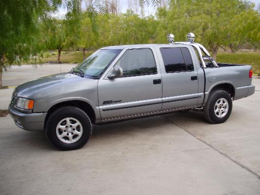 Chevrolet S10 DLX  2.5 T DC en General Roca