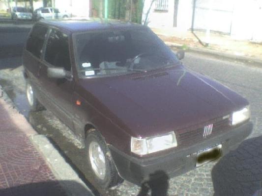 Fiat Uno SCR 3Ptas. en Caballito