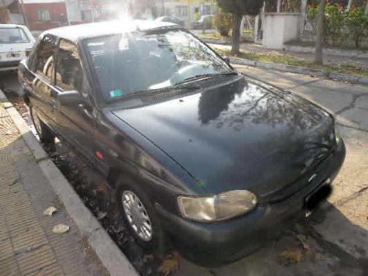 Ford Escort LX 1.8 Diesel 5P en San Mart�n