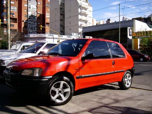 Peugeot 106 XN 3P 1.4 en Villa Urquiza