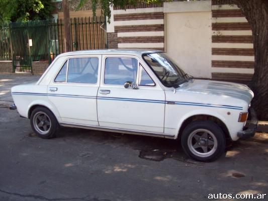 Fiat 128 de luxe en San Mart n