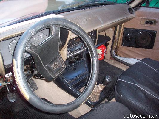 modelo 1985 100000 km GNC vendo vw 1500 con cnc escucho ofertas tiene