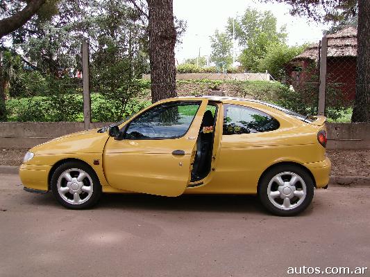 Renault-Megane-coupe-20-16v-15-200903171036507.jpg