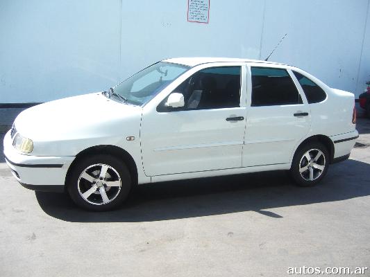 Volkswagen Polo Classic MI 1.6 CLASSIC en Córdoba Capital