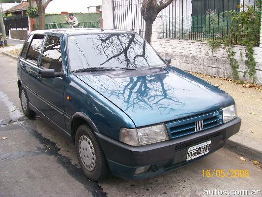 Fiat Uno turbo diesel en Vicente L pez