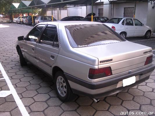 Peugeot 405 gld en Versalles