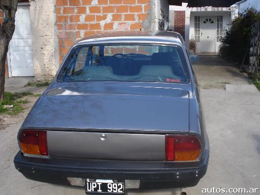 Peugeot 504 en Berazategui Peugeot 504 en Berazategui