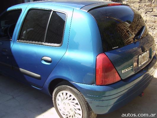 Renault Clio 2000. Renault Clio 2 en Moreno