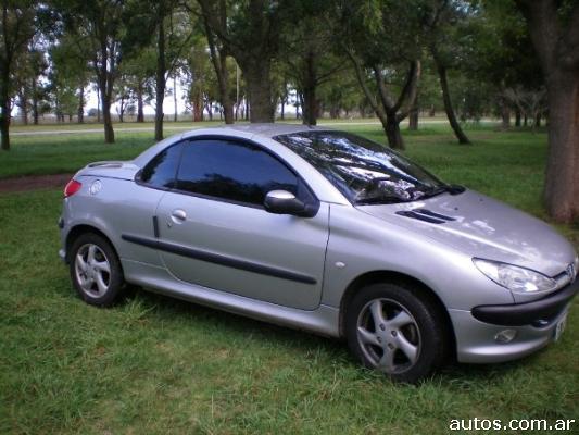 Peugeot 206 CC cabriolet 16 en La Plata