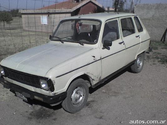 Renault 6 sedan 4 puertas en San Luis Capital Renault 6 sedan 4 puertas en San Luis Capital