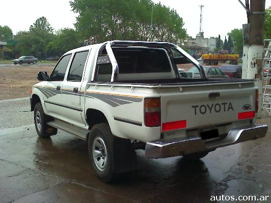 toyota hilux 4x4 interior. Toyota Hilux 4x4 sr5