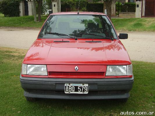Renault 9 en Alcira