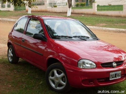 de chevrolet tigra inmaculado no tiene ninguna raya esta nuevoooo