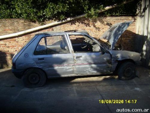 Peugeot 205 junior en Quilmes ARS 6000