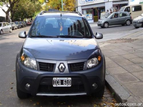 http://www.autos.com.ar/fotos/2010/0429/Renault-Sandero-Stepway-Luxe-2-201004300929464.jpg