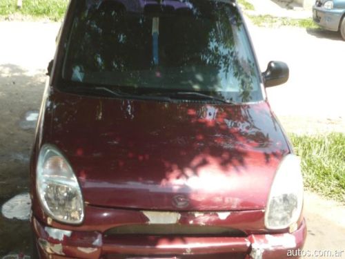 Daihatsu Sirion 1.0 FULL en Daihatsu Sirion 1998. Daihatsu Sirion 1.0 FULL en