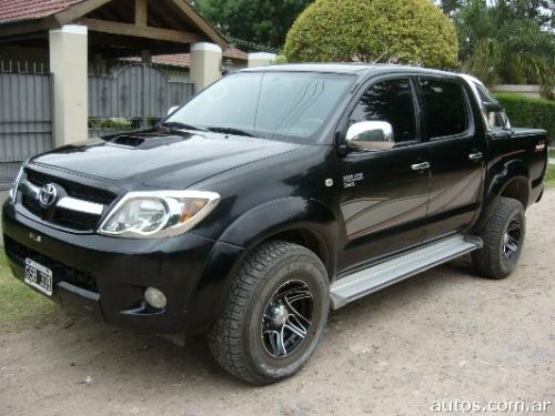 10 autos Toyota Hilux tuning