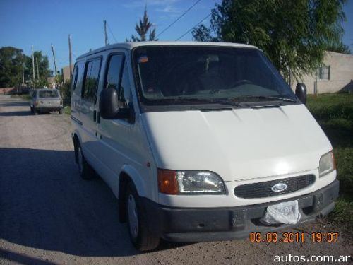 Ford Transit Stereo. Ford Transit 2.5 diesel en La