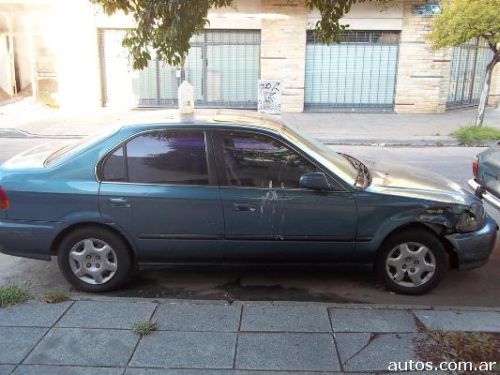 Honda Civic FULL en Flores